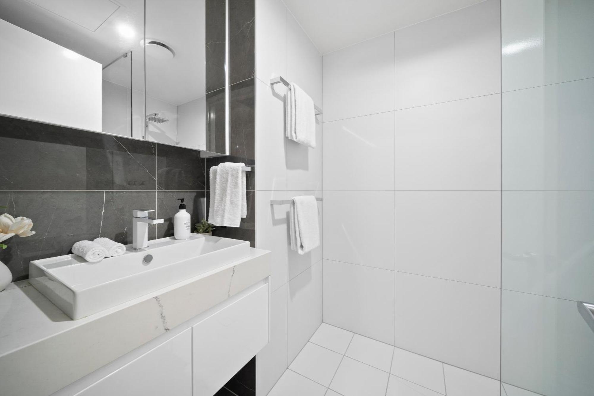 Founders Lane Apartments By Urban Rest Canberra Exterior photo